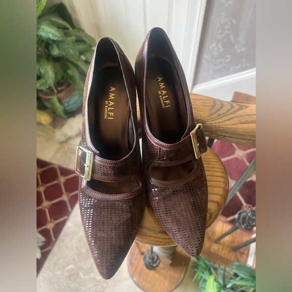 Amalfi by Rangoni ladies pumps brown. Made in Italy 8.5 Narrow. Very good cond - Picture 4 of 16